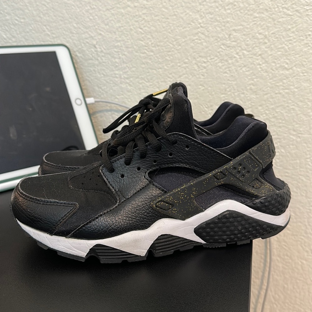 50th Super Bowl Anniversary limited edition Nike Huarache!! Perfect condition